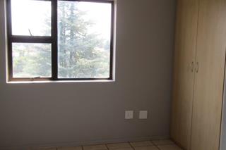 Suninghill Sandton Sale (7) Suninghill Sandton Sale (7)